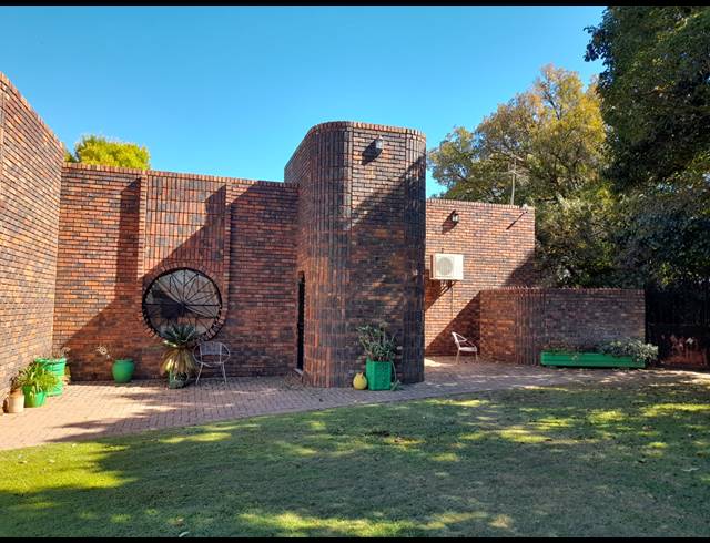 4 BEDROOM HOUSE FOR SALE IN MEYERTON EXT 6